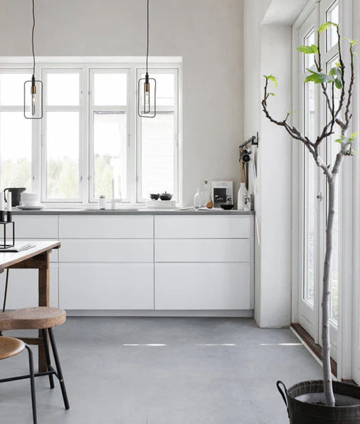 CLA CONTOUR: Interior Black Wire Rectangular Shape Pendant Light